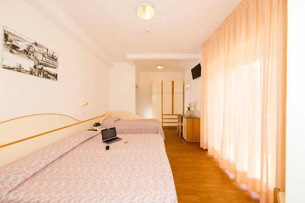 Hotel Silvia Misano Adriatico Itália